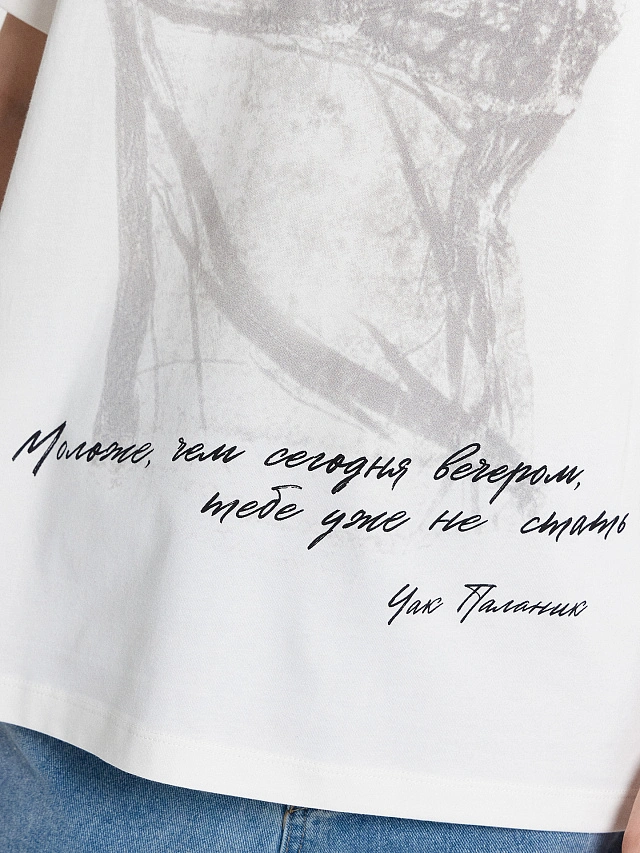 Футболка женская белая с принтом - 5