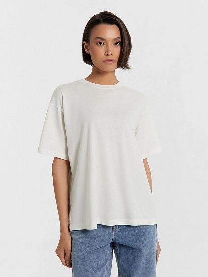 картинка Футболка женская белая  от магазина стильной одежды Mark Formelle