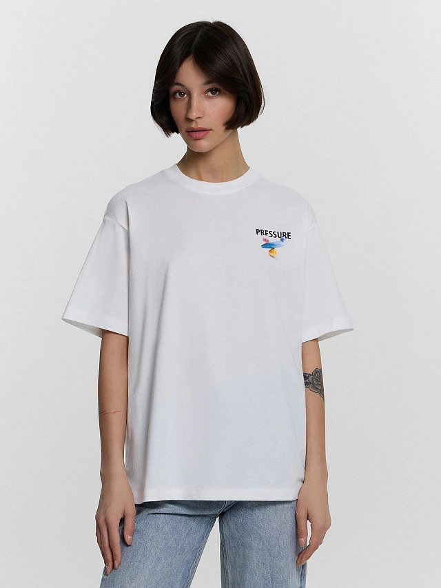 Футболка женская белая с принтом "Pressure" - 2