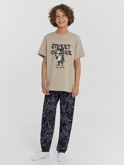 картинка КОМПЛЕКТ ДЛЯ МАЛЬЧИКОВ (ФУТБОЛКА, БРЮКИ) от магазина одежды для мальчиков от бренда Mark Formelle