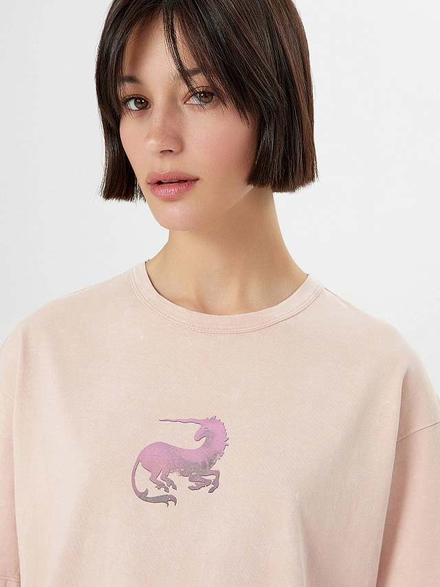 Футболка женская бежевая с надписью "Ty mozhesh prekratit' v edinorogov..." - 4