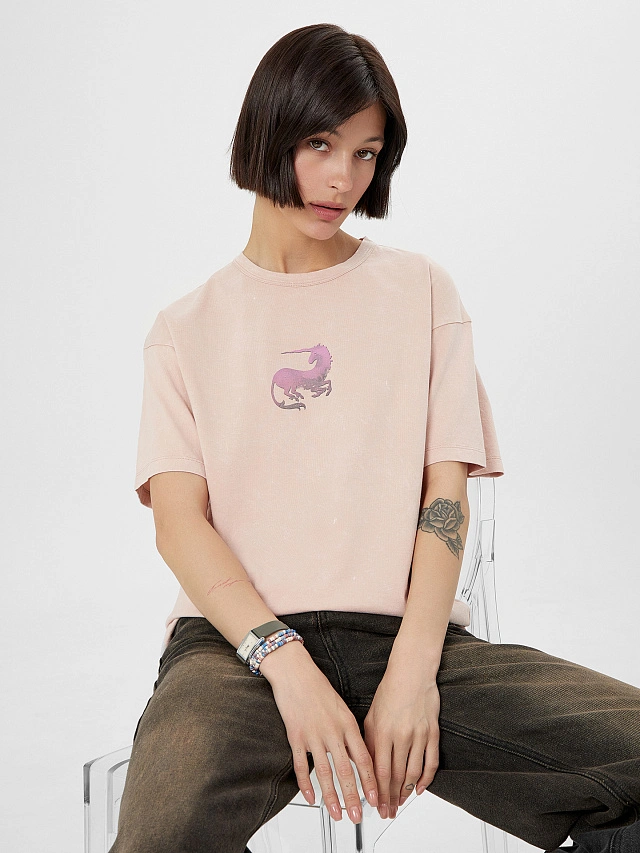 Футболка женская бежевая с надписью "Ty mozhesh prekratit' v edinorogov..." - 9