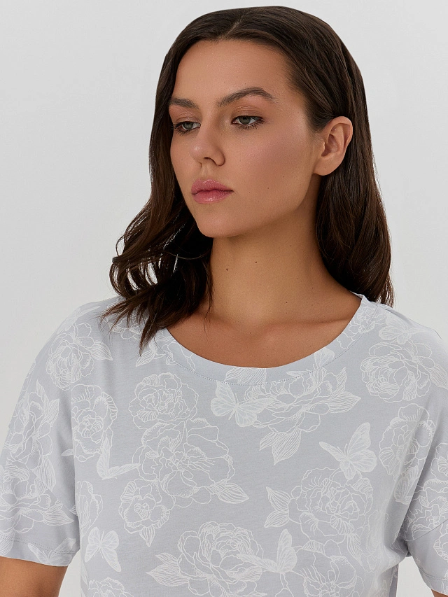 Сорочка ночная женская голубая с цветочным принтом - 4