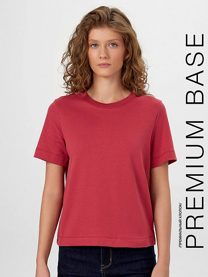 картинка Футболка женская красная  от магазина стильной одежды Mark Formelle