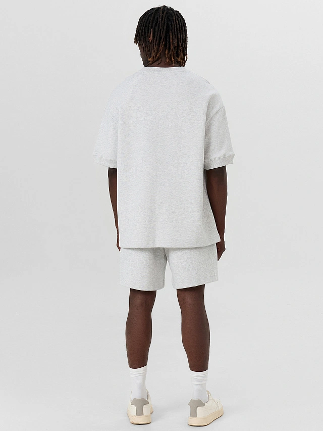 Комплект мужской серый: футболка и шорты - 2
