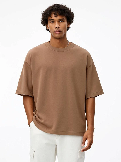 картинка Футболка мужская коричневая оверсайз от магазина мужской одежды Mark Formelle