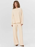 Комплект женский бежевый: джемпер и брюки