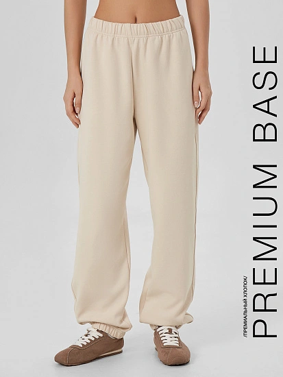 картинка Брюки женские бежевые от магазина стильной одежды Mark Formelle