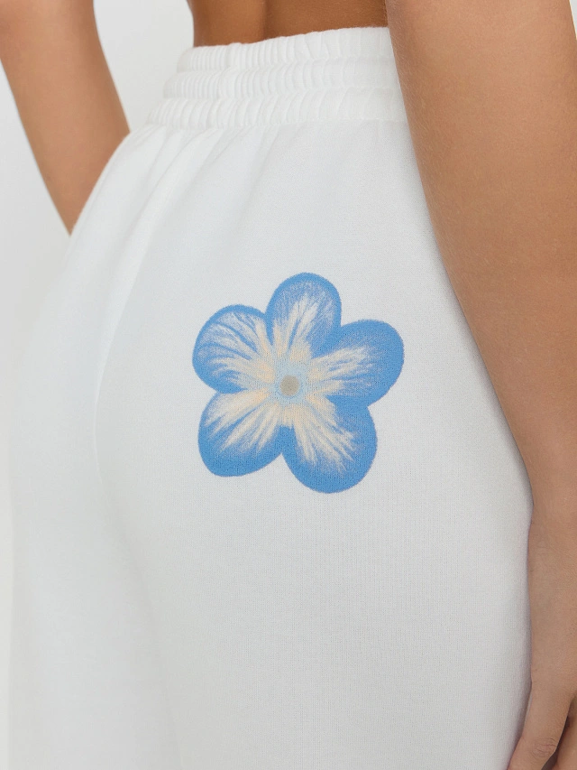 Брюки женские белые с печатью - 5