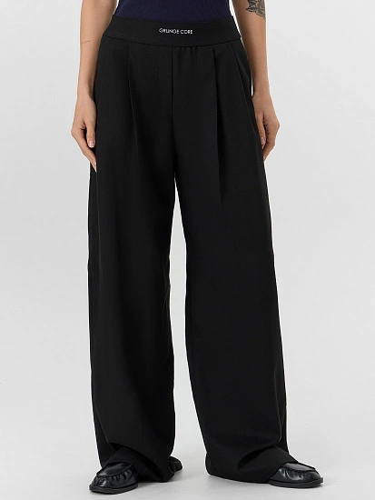 картинка БРЮКИ ЖЕНСКИЕ от магазина стильной одежды Mark Formelle