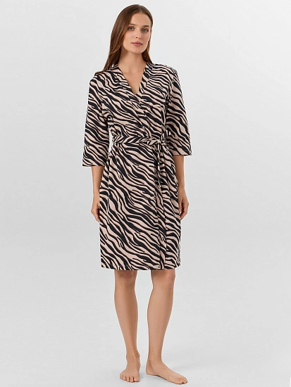 картинка Пеньюар женский с анималистическим принтом от магазина стильной одежды Mark Formelle