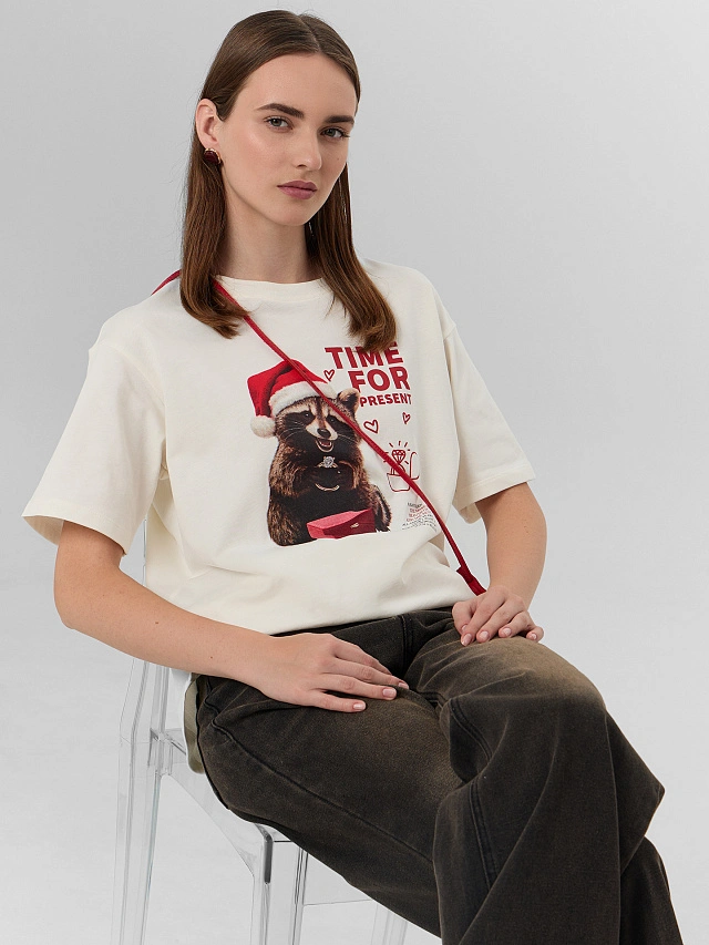 Футболка женская новогодняя с надписью "Time for present" - 8