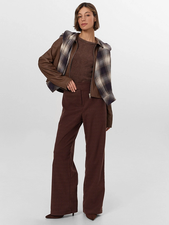 Брюки женские коричневые в клетку - 8