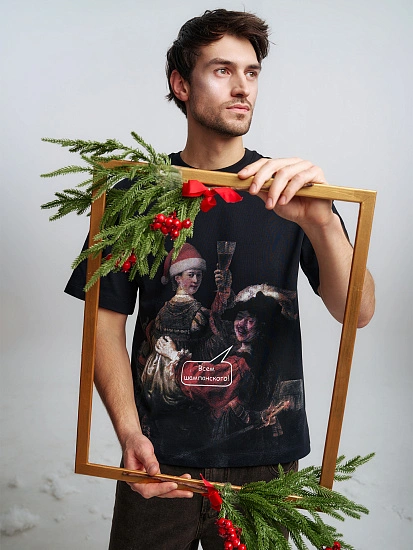 картинка Футболка мужская черная новогодняя от магазина мужской одежды Mark Formelle
