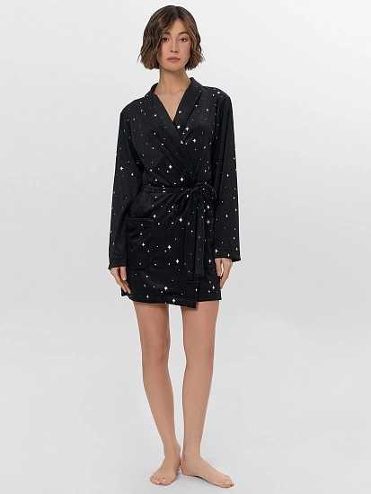 картинка Халат женский черный с узором звезд от магазина стильной одежды Mark Formelle