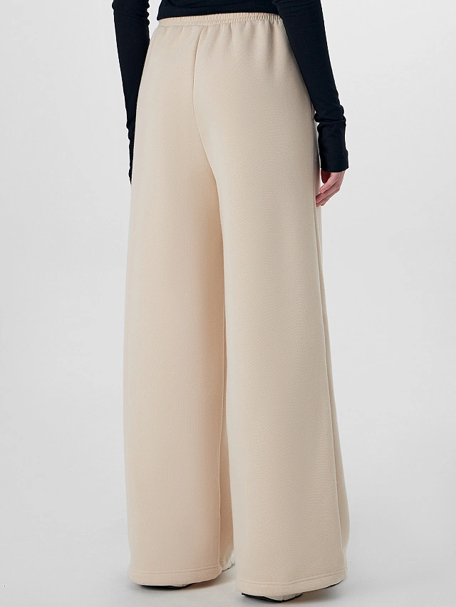 Брюки женские бежевые - 2
