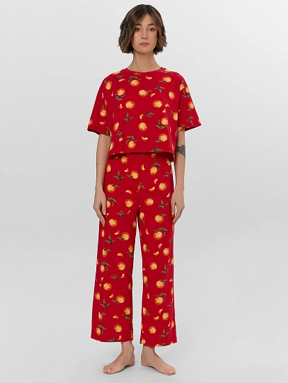 картинка Комплект домашний женский красный с мандаринами от магазина стильной одежды Mark Formelle