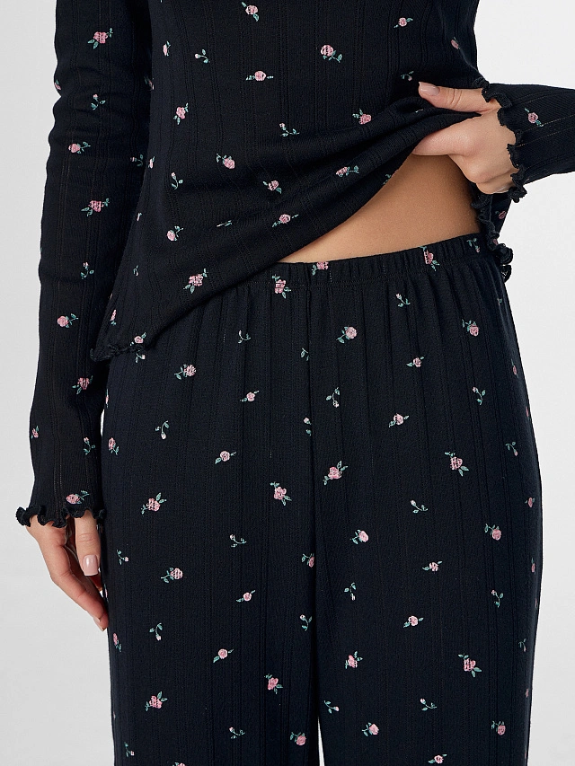 Комплект домашний женский черный с цветочным принтом - 7