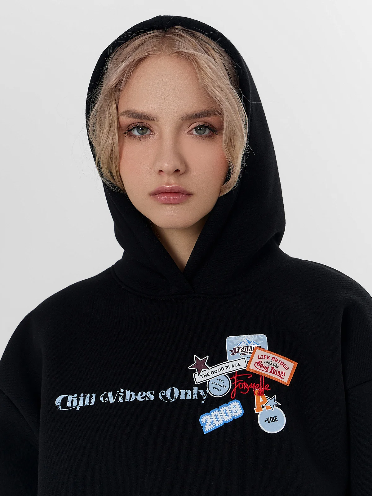 Теплое худи женское черное с начесом