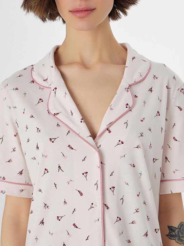 Сорочка ночная женская розовая с цветочным принтом - 4