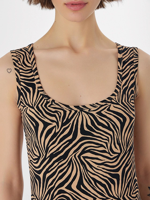 Топ бельевой женский бежевый с анималистичным принтом - 4