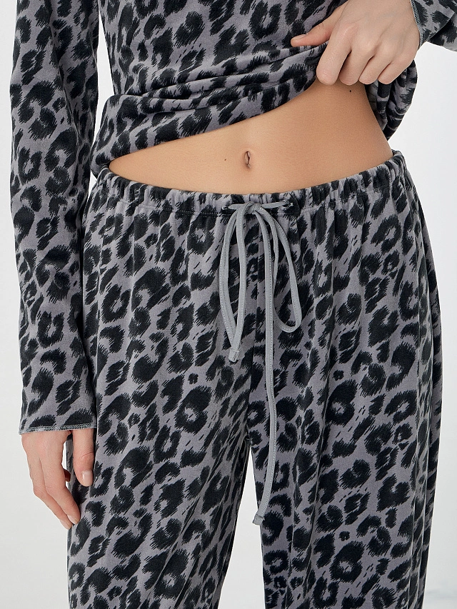 Комплект домашний женский велюровый серый с леопардовым принтом - 6