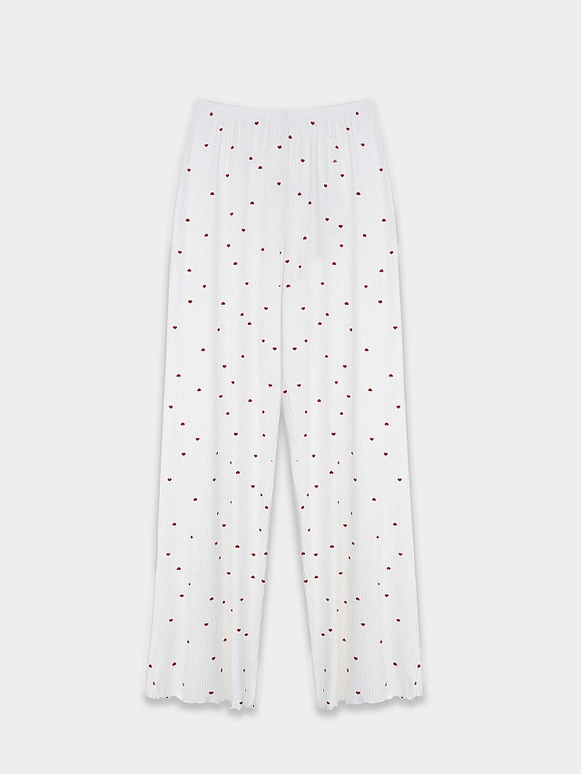 Комплект домашний женский белый с принтом в сердечко - 9