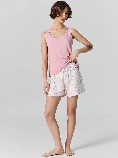картинка Комплект домашний женский розовый: топ и шорты от магазина стильной одежды Mark Formelle