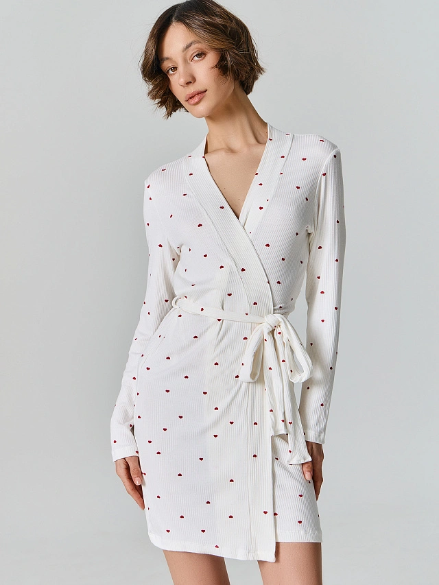 Халат женский белый с принтом в сердечко - 3