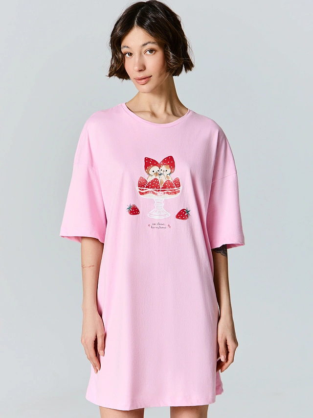 Туника домашняя женская розовая с надписью "Как обычно, все клубнично" - 3