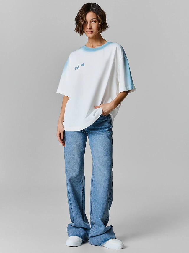 Футболка оверсайз женская белая с надписью "Master of sarcasm" - 2