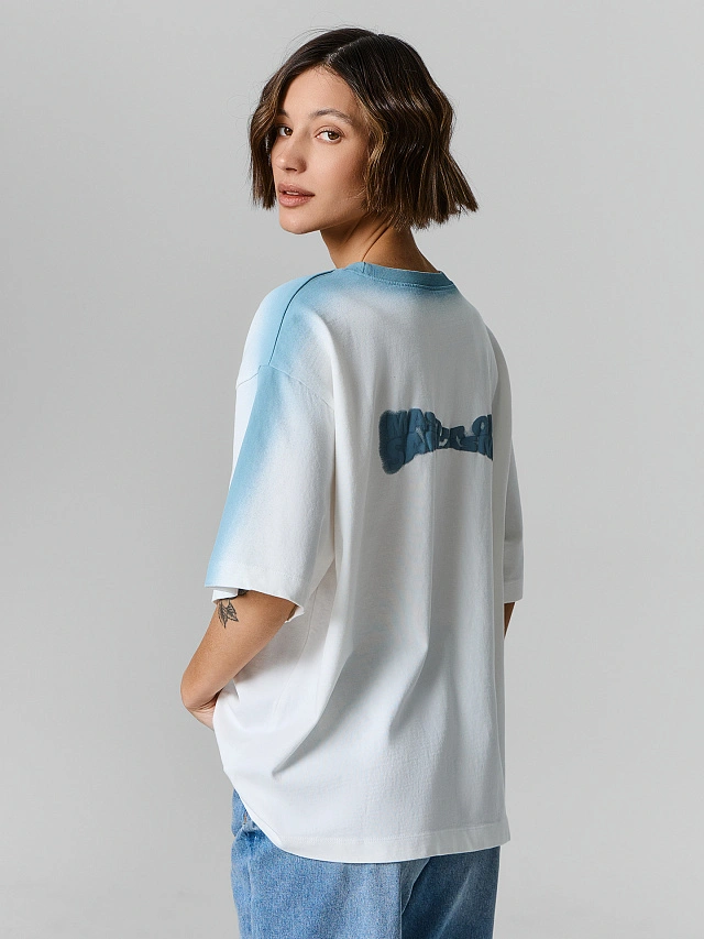 Футболка оверсайз женская белая с надписью "Master of sarcasm" - 3