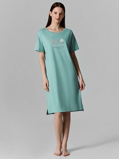 картинка Сорочка ночная женская зеленая с весенними цветами от магазина стильной одежды Mark Formelle