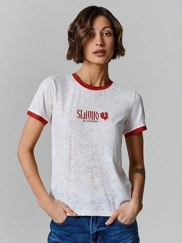 Джемпер прилегающего силуэта женский молочный