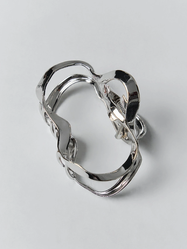 Заколка-крабик для волос женская в серебристом цвете - 5