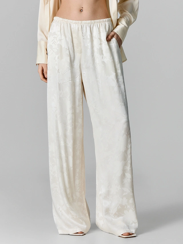 Брюки женские прямые бежевые с цветочным принтом - 3